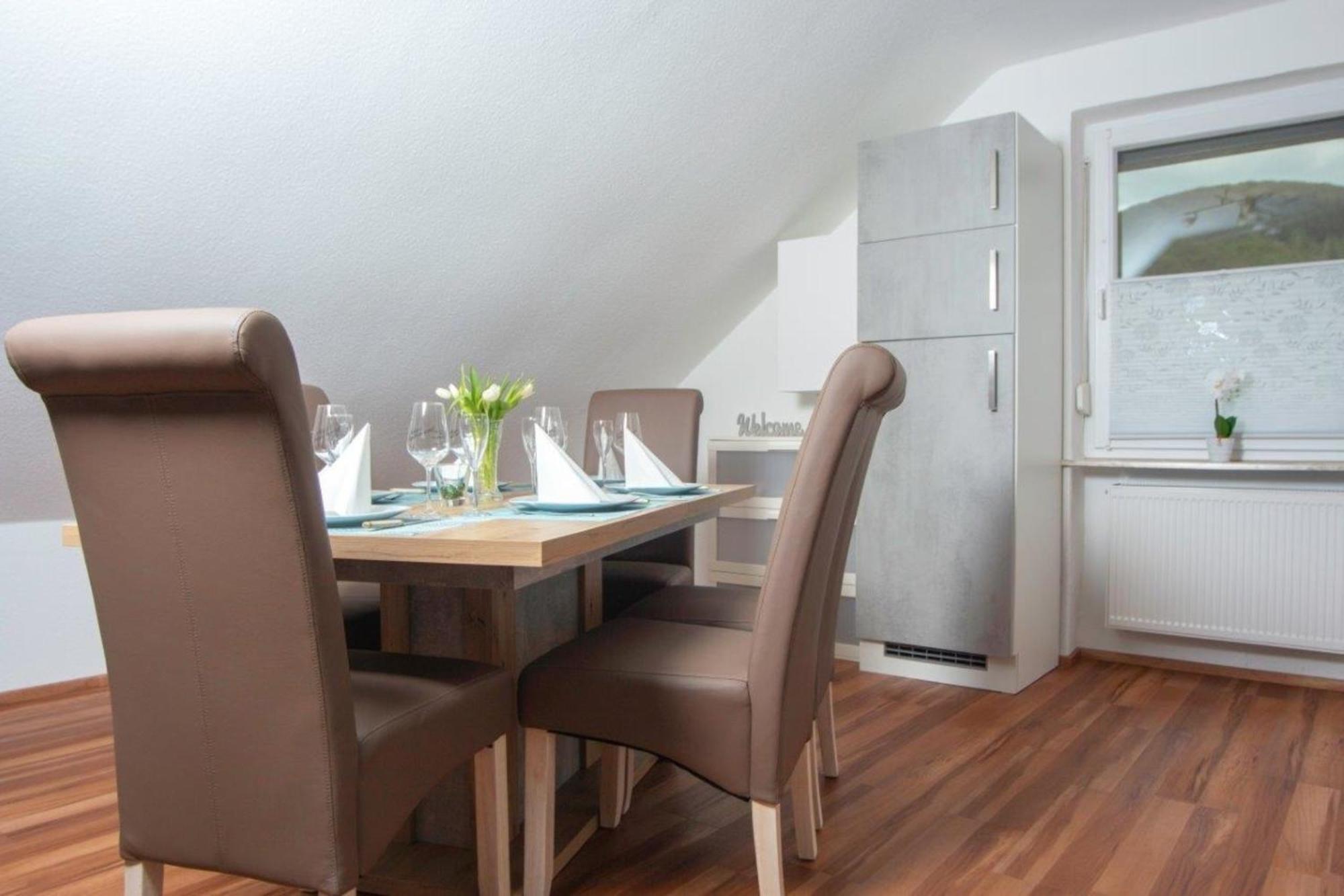 Irsch Ferienwohnung Grauschiefer מראה חיצוני תמונה